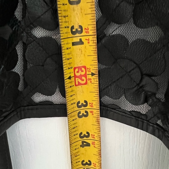 Leather cut-out jacket - Picture 5 of 7